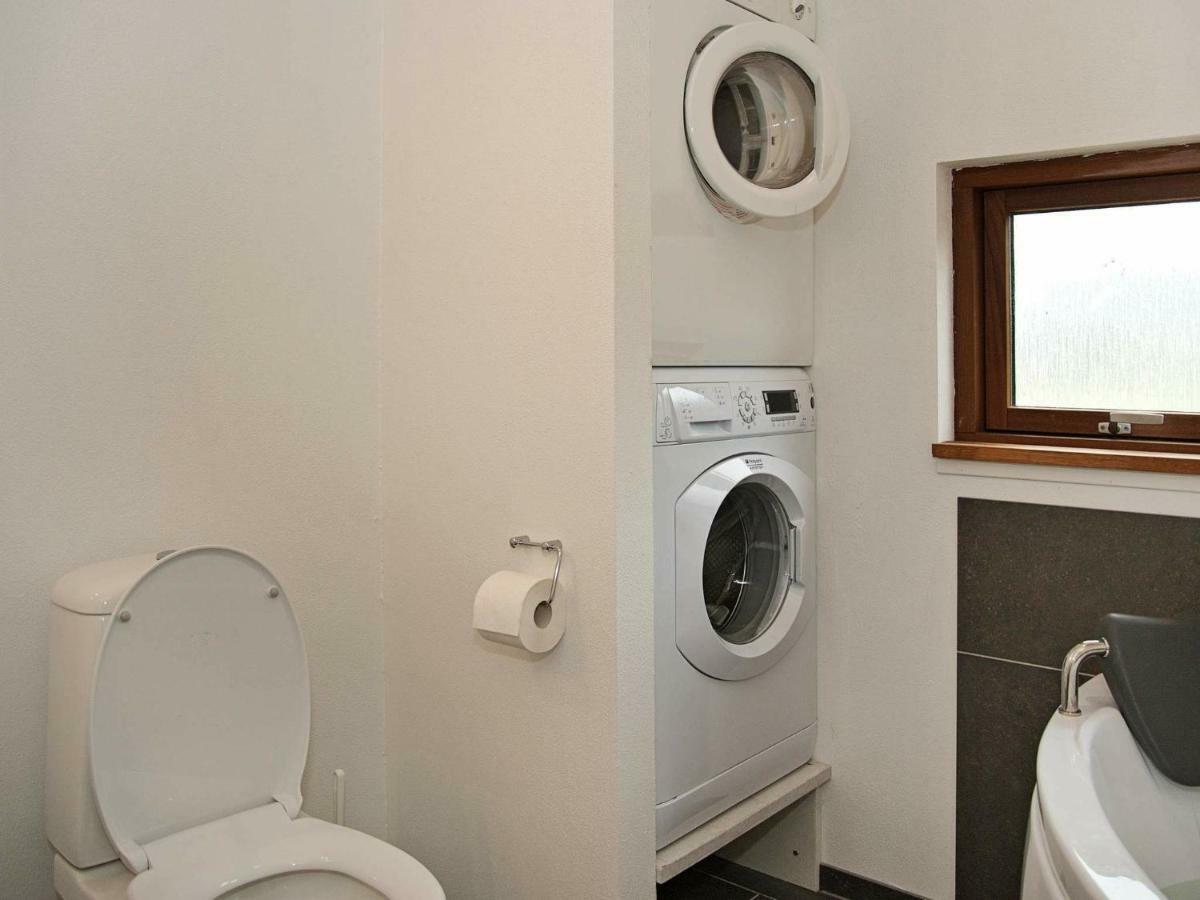 8 Person Holiday Home In Ulfborg Thorsminde ภายนอก รูปภาพ